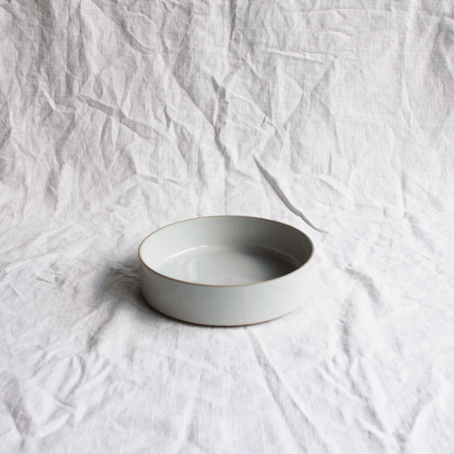 Hasami Layering Low Bowl (3 Colors, 5 Sizes)